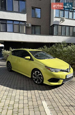 Хетчбек Scion iM 2016 в 