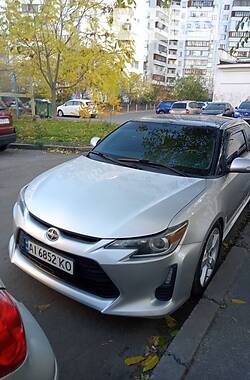 Купе Scion tC 2013 в Киеве
