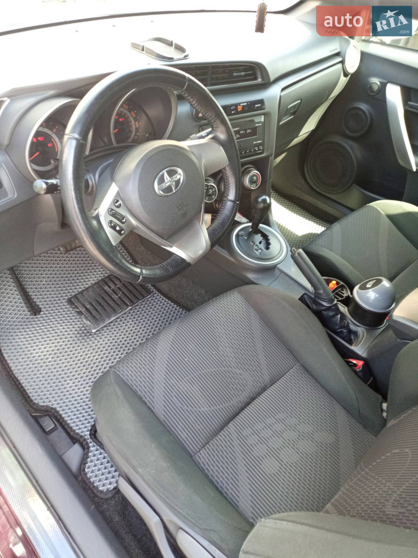 2013 Scion tC - мініатюра 25
