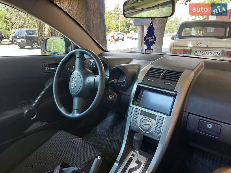Купе Scion tC 2004 в Южноукраинске