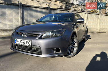 Седан Scion tC 2012 в 