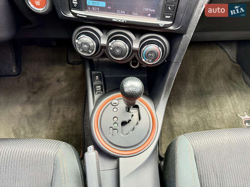 Купе Scion tC 2014 в Киеве