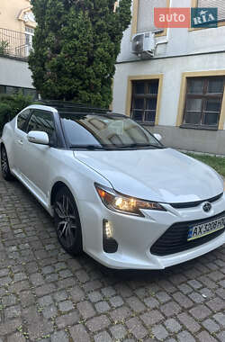 Купе Scion tC 2016 в Ужгороді