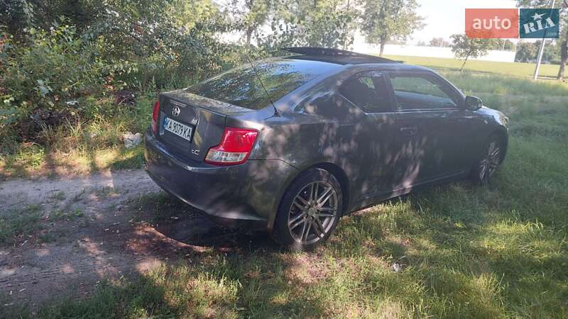 Купе Scion tC 2011 в Києві