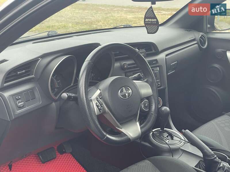 Купе Scion tC 2011 в Києві