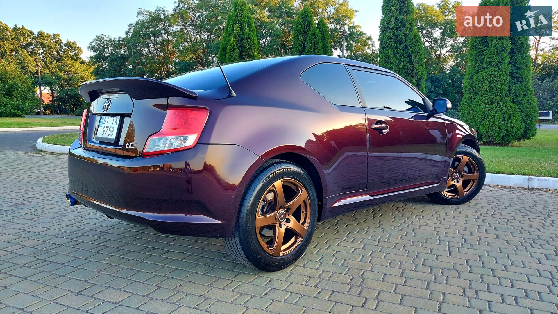 2011 Scion tC - мініатюра 4