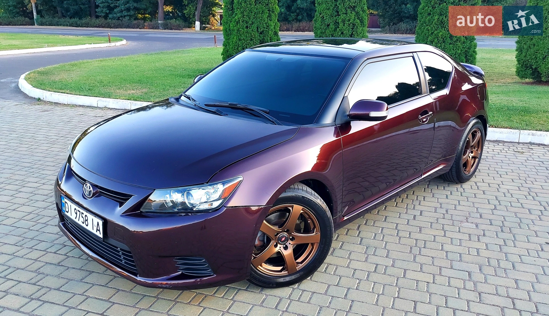 2011 Scion tC - мініатюра 13