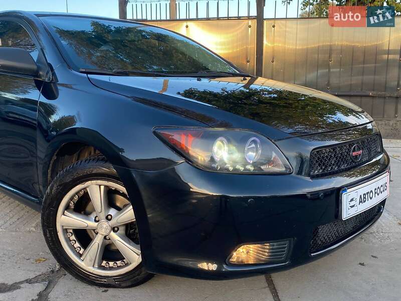 Купе Scion tC 2005 в Киеве
