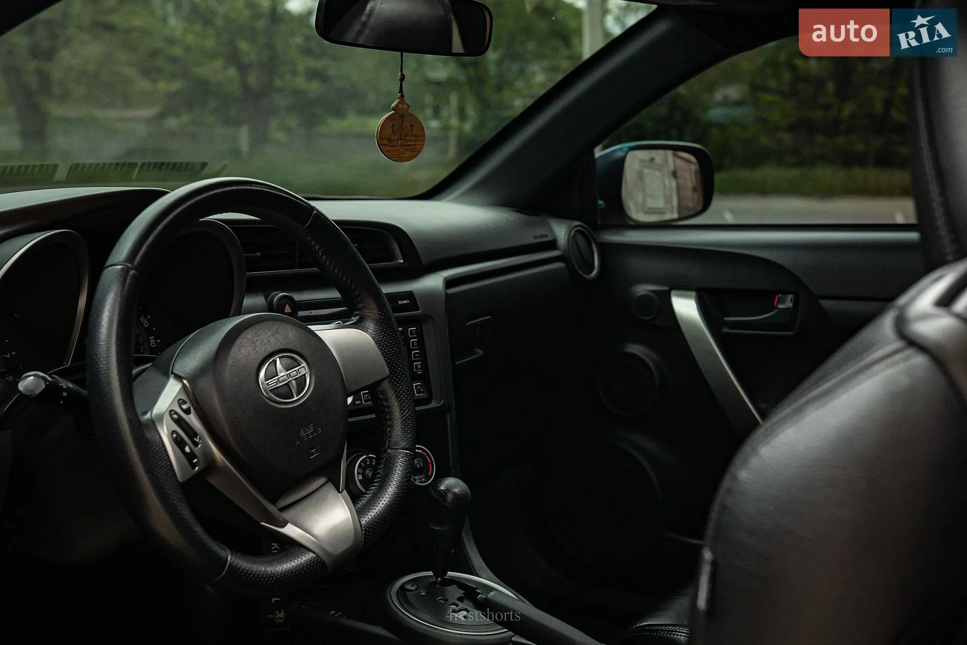 2010 Scion tC - мініатюра 43