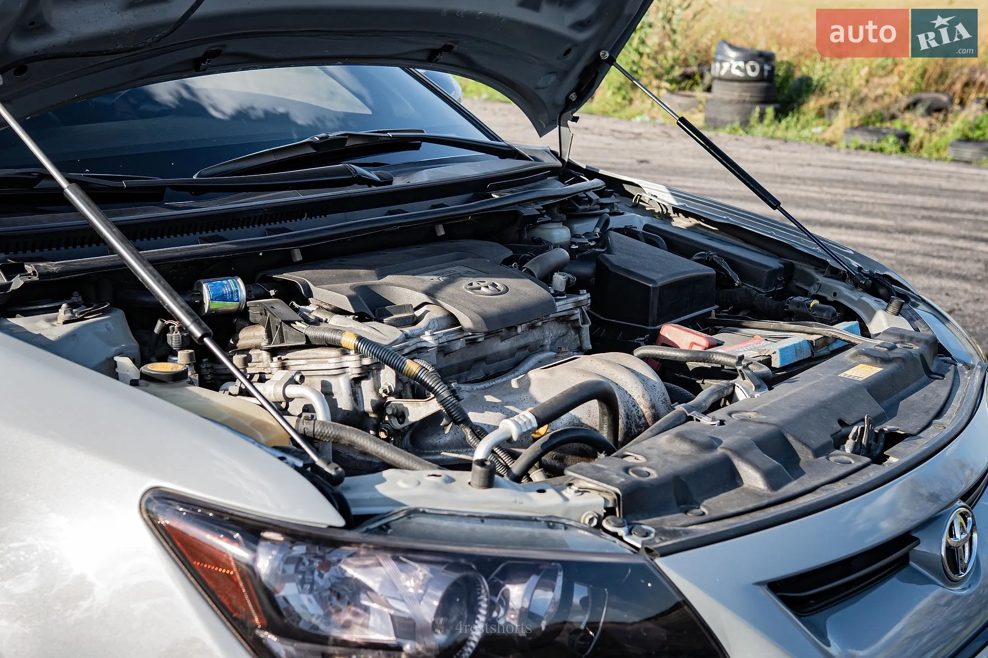 2010 Scion tC - мініатюра 4