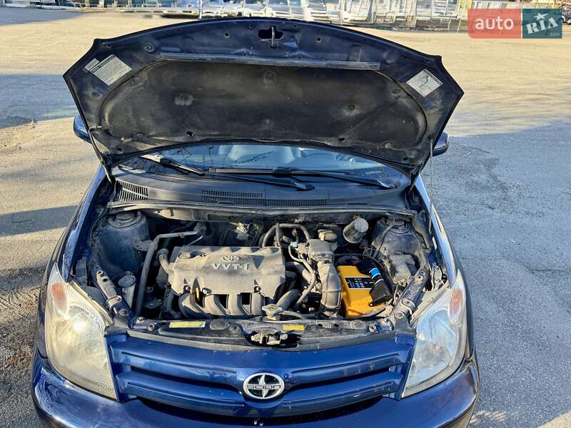 Хэтчбек Scion xA 2004 в Киеве