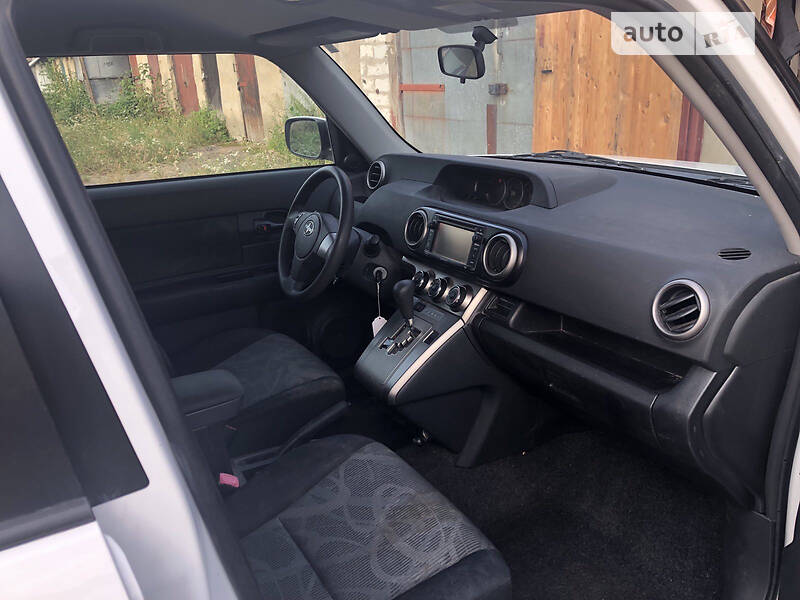 Хетчбек Scion xB 2015 в Києві