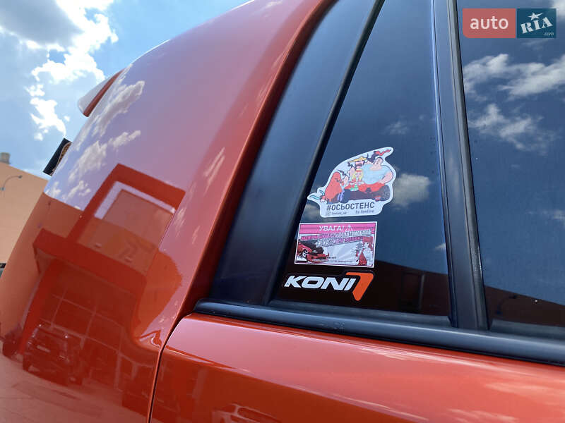 Хэтчбек Scion xB 2011 в Киеве