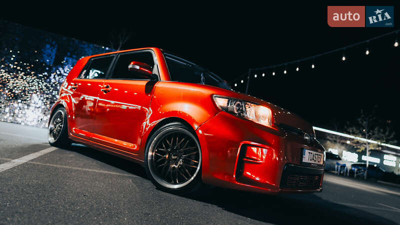 Хетчбек Scion xB 2011 в 