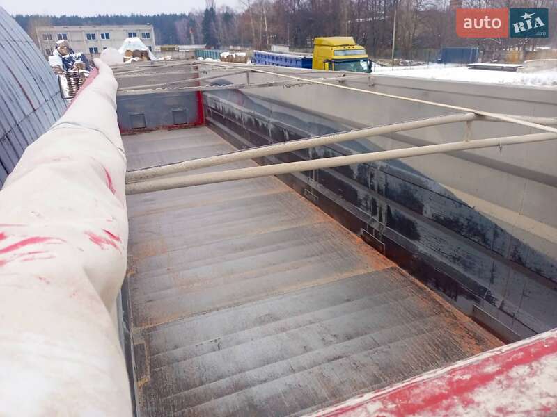 Самосвал полуприцеп SDC SDC 2004 в Жашкове