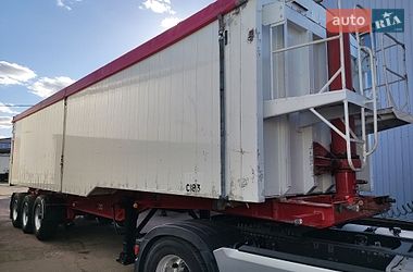Самосвал полуприцеп SDC Tipper Trailer 2004 в Ровно