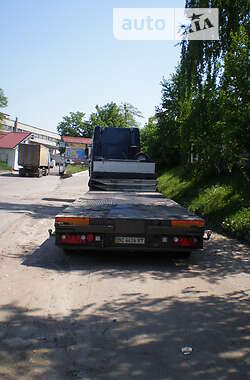 Низкорамная платформа SDC Trailers Ltd 2002 в Львове