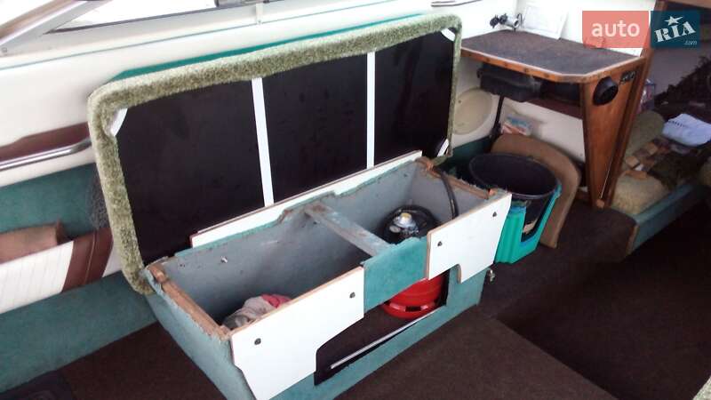 Катер Sea Ray 200 Sundeck 1990 в Марганце фото 5 Катер Sea Ray 200 Sundeck 1990 в Марганце