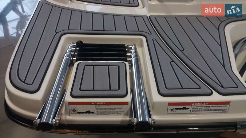 Катер Sea Ray 210 SLX 2021 в Киеве
