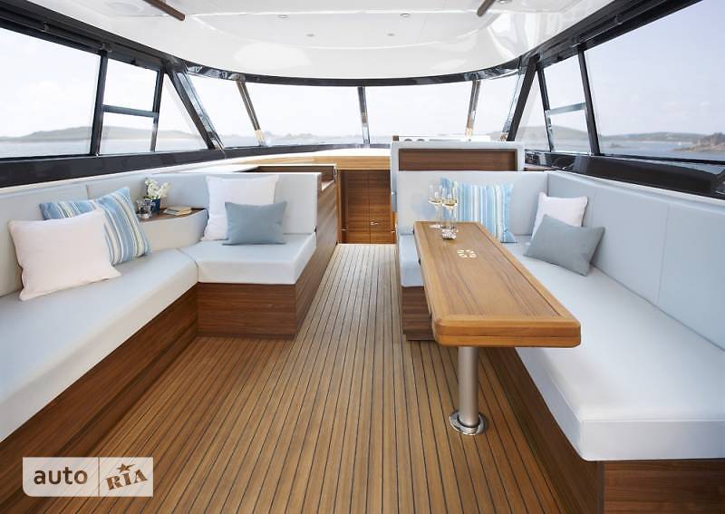 Моторная яхта SeaLine F46 2011 в Киеве
