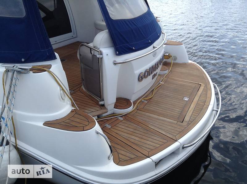 Моторна яхта SeaLine S37 2005 в Києві