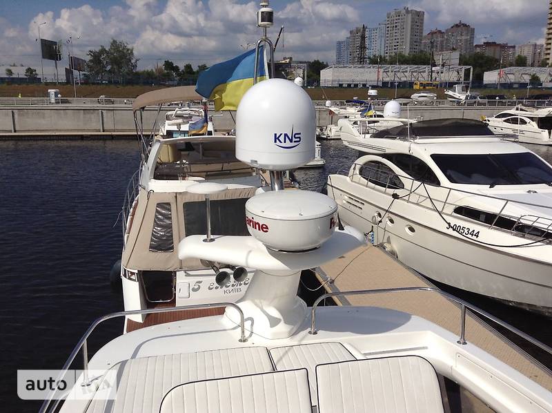Моторна яхта SeaLine S37 2005 в Києві