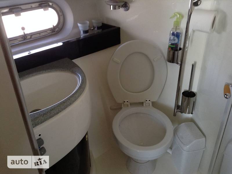 Моторна яхта SeaLine S37 2005 в Києві