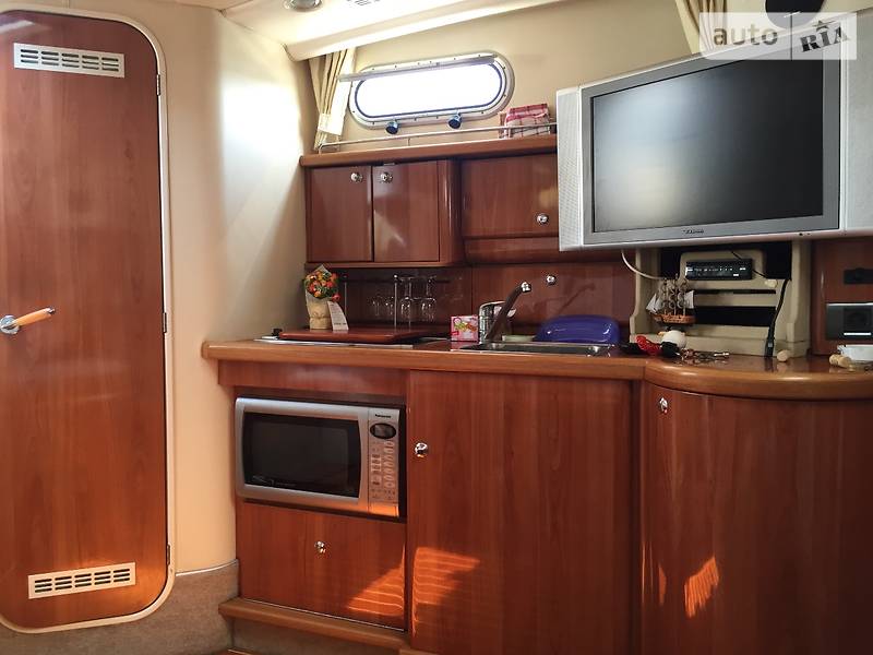 Моторная яхта SeaLine S37 2003 в Новой Каховке фото 7 Моторная яхта SeaLine S37 2003 в Новой Каховке