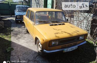 Седан SEAT 124 1980 в Кам'янському