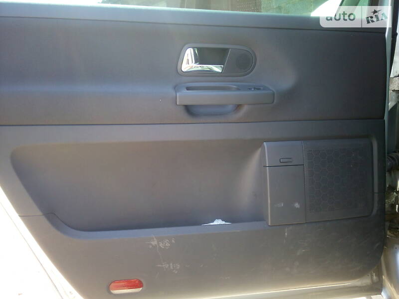 Минивэн SEAT Alhambra 2009 в Коростене