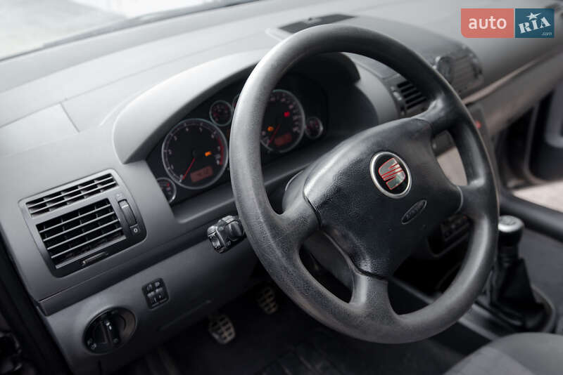 Минивэн SEAT Alhambra 2006 в Тернополе