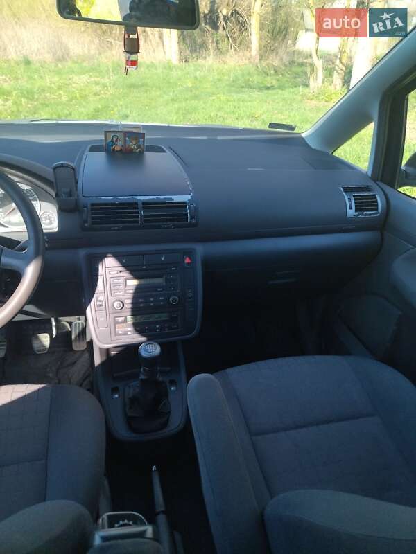 Минивэн SEAT Alhambra 2007 в Дубно