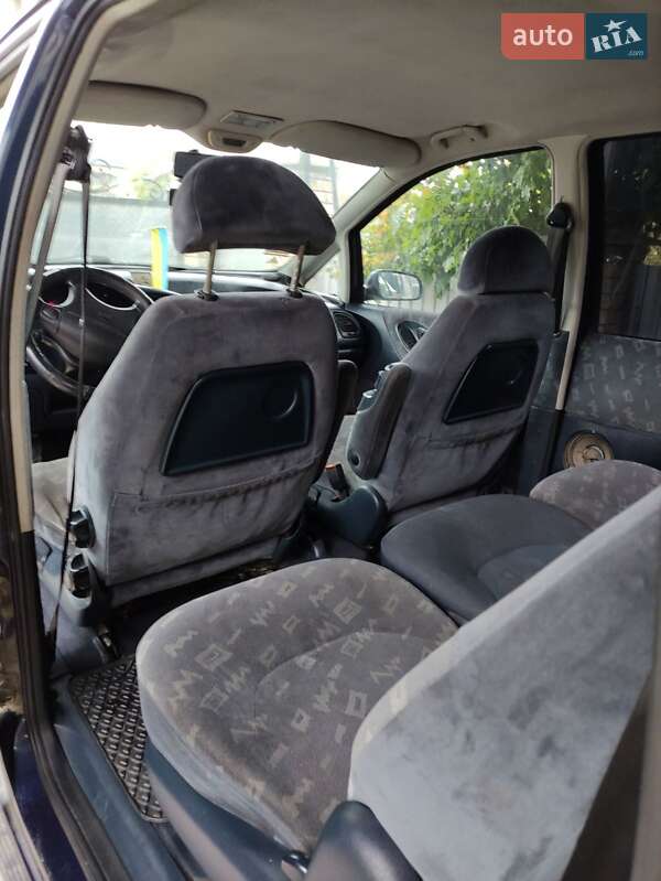 Мінівен SEAT Alhambra 2000 в Кельменцях