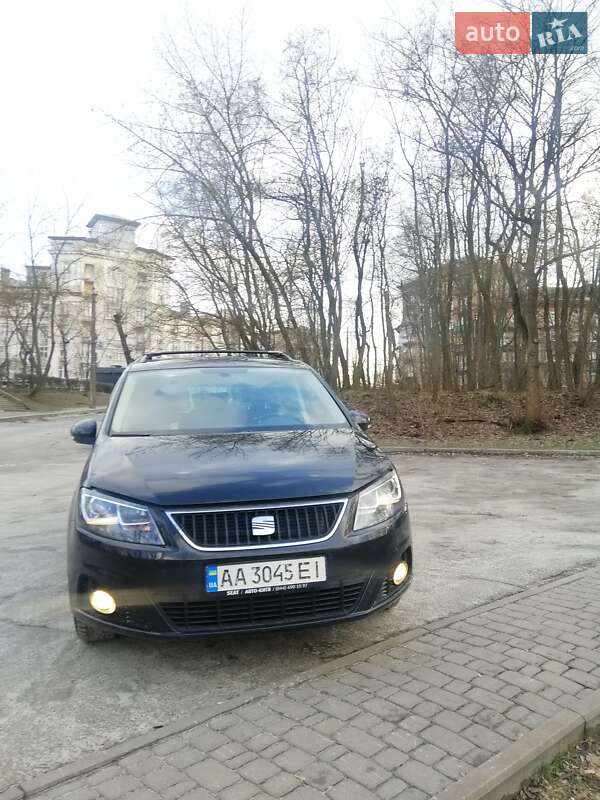 Минивэн SEAT Alhambra 2015 в Киеве