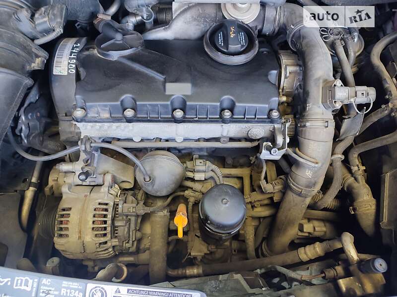 Мінівен SEAT Alhambra 2009 в Чернівцях