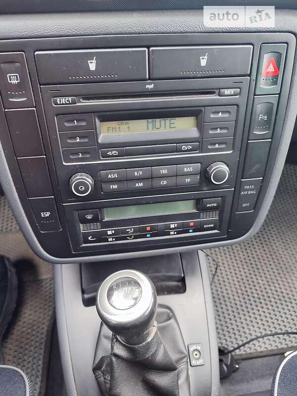 Мінівен SEAT Alhambra 2009 в Чернівцях