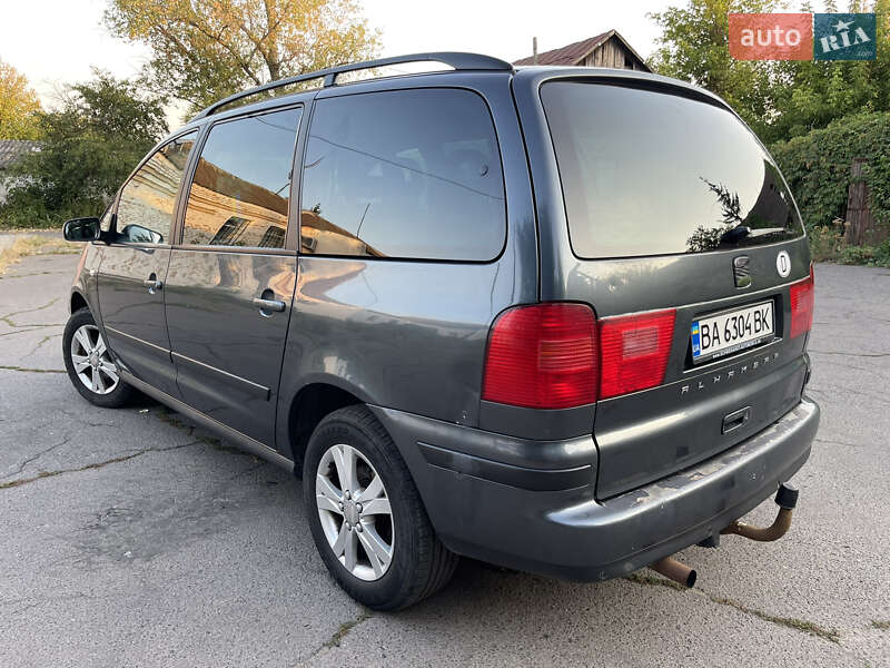 Минивэн SEAT Alhambra 2008 в Новоархангельске