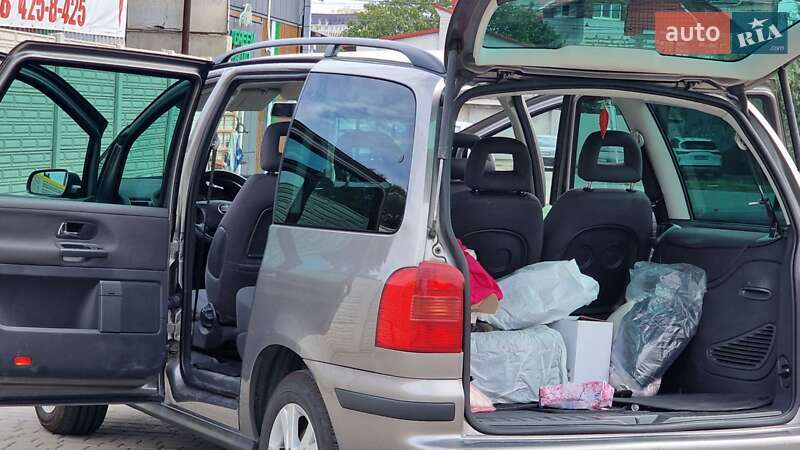 Мінівен SEAT Alhambra 2008 в Одесі