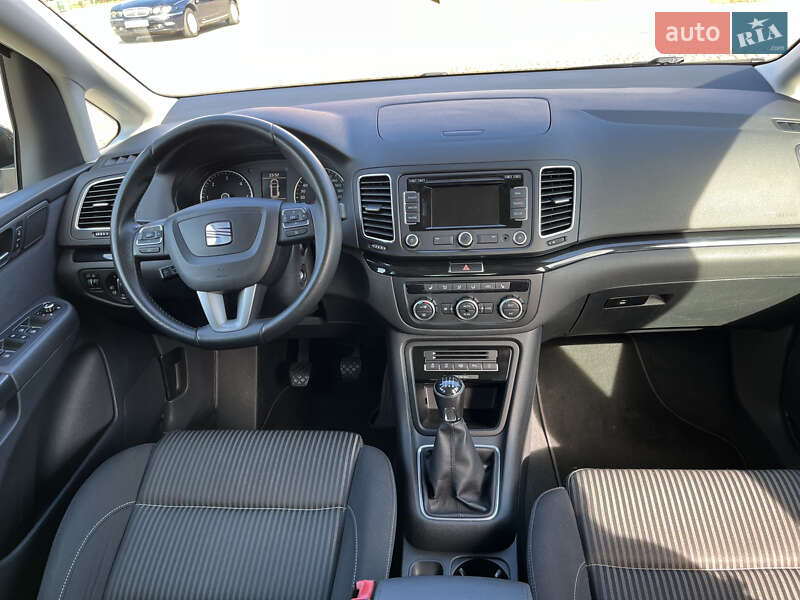 Минивэн SEAT Alhambra 2014 в Луцке