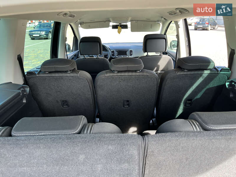 Минивэн SEAT Alhambra 2014 в Луцке