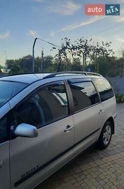 Минивэн SEAT Alhambra 2008 в 