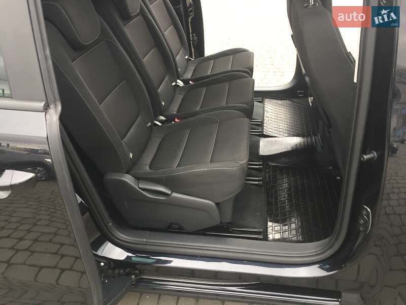 Мінівен SEAT Alhambra 2014 в Чернівцях
