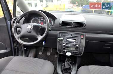 Минивэн SEAT Alhambra 2009 в Львове