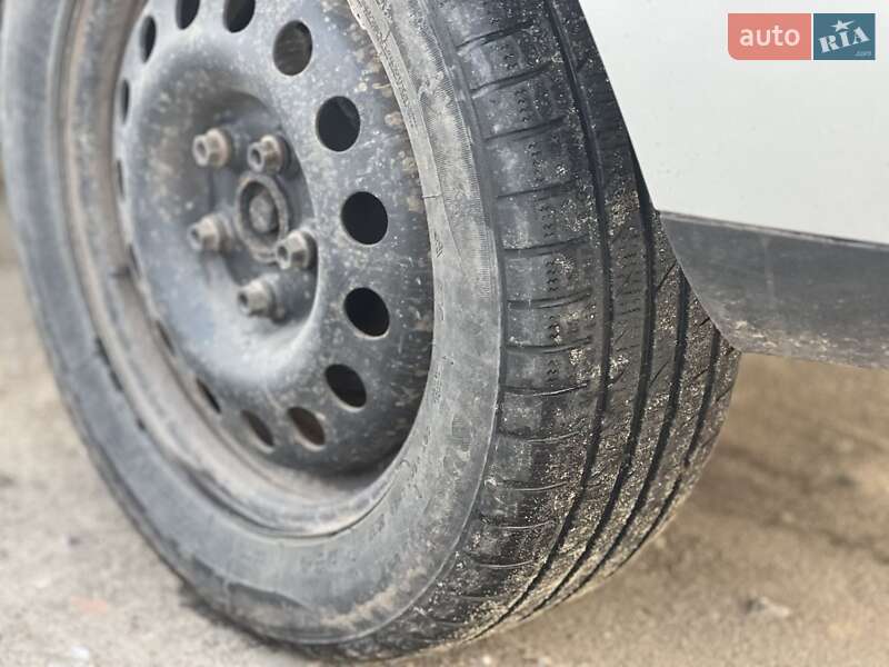 Минивэн SEAT Alhambra 2002 в Шептицькому