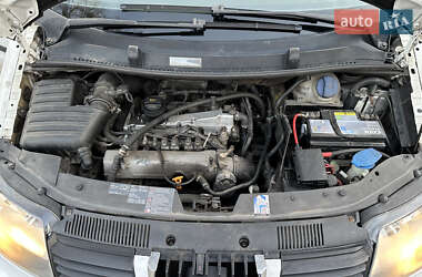Минивэн SEAT Alhambra 2009 в 