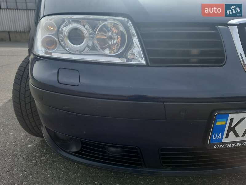 Мінівен SEAT Alhambra 2009 в Києві