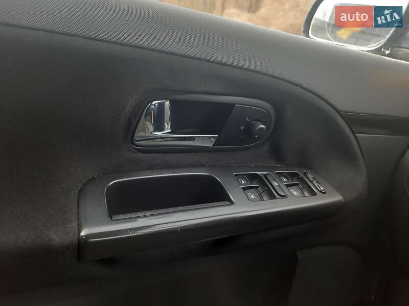 Мінівен SEAT Alhambra 2009 в Києві