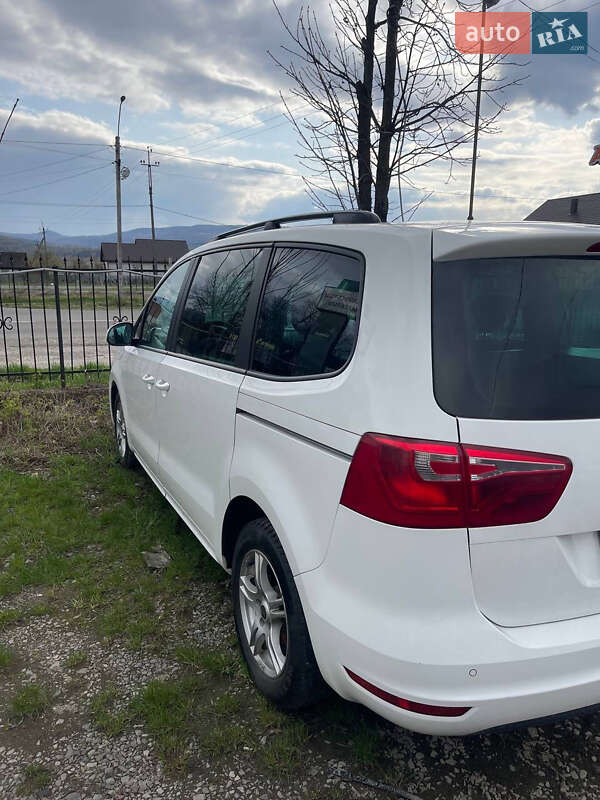 Минивэн SEAT Alhambra 2011 в Тячеве