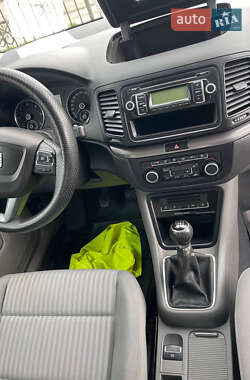 Минивэн SEAT Alhambra 2011 в 