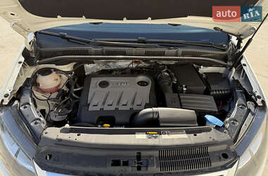 Минивэн SEAT Alhambra 2013 в 